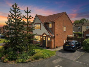 Glover Drive, Hyde, Greater Manchester, SK14 1RT