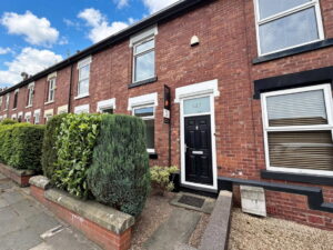 Stockport Road, Hyde, SK14 5RU